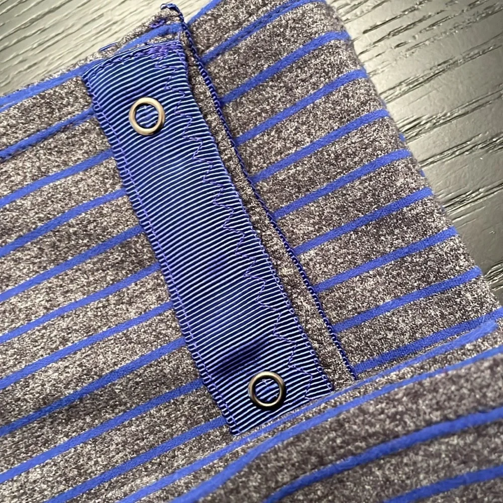 Lululemon Vinyasa Scarf wrap blue/gray 60x27” with snaps yoga travel